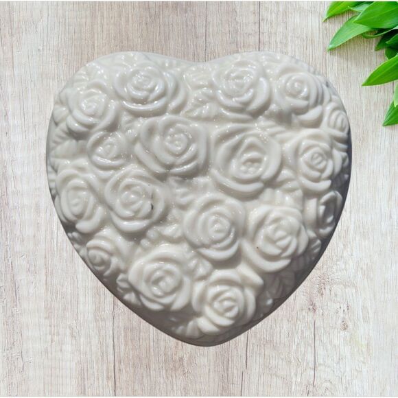 Vintage Lenox Vanity Heart Shaped Trinket Box~Rose Keepsake Jewelry Box - Picture 1 of 5